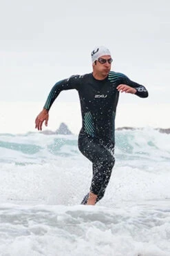 2XU - Mens P:1 Propel Wetsuit - Black/Blue Ombre -Swim and Beyond 2xu mens p 1 propel wetsuit black blue ombre 13