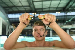 Arena - Cobra Core Swipe Mirror Goggle - Yellow Copper/Gold 7 Arena - Cobra Core Swipe Mirror Goggle - Yellow Copper/Gold -Swim and Beyond arena cobra core swipe mirror goggle yellow copper gold 3