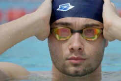 Arena - Cobra Core Swipe Mirror Goggle - Yellow Copper/Gold 9 Arena - Cobra Core Swipe Mirror Goggle - Yellow Copper/Gold -Swim and Beyond arena cobra core swipe mirror goggle yellow copper gold 5