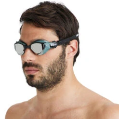 Arena - Cobra Tri Swipe Mirror Triathlon Goggles - Silver/Army -Swim and Beyond arena cobra tri swipe mirror triathlon goggles silver army 4