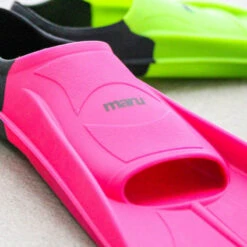Maru - "New" Training Fins / Flippers - Neon Pink/Black -Swim and Beyond maru new training fins flippers neon pink black 5