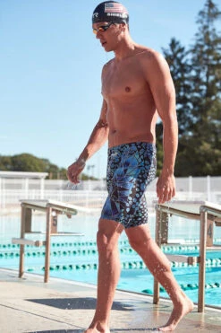 TYR - Avictor® Venom Mens Jammer Swimsuit - Black/Blues 13 TYR - Avictor® Venom Mens Jammer Swimsuit - Black/Blues -Swim and Beyond tyr avictor venom mens jammer swimsuit black blues 7