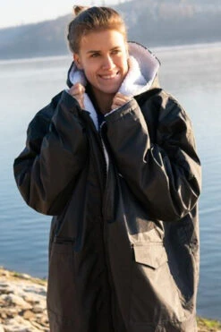 Wave Hawaii - Biso Sherpah Storm Poncho -Swim and Beyond wave hawaii biso sherpah storm poncho 12