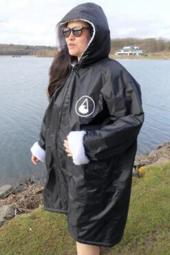 Wave Hawaii - Biso Sherpah Storm Poncho -Swim and Beyond wave hawaii biso sherpah storm poncho 9