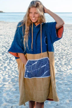 Wave Hawaii - Flow Poncho -Swim and Beyond wave hawaii flow poncho 10