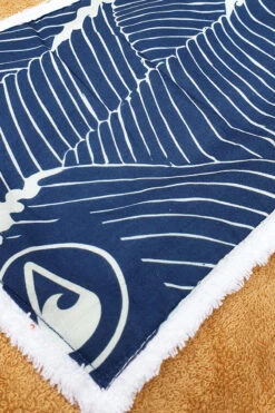 Wave Hawaii - Flow Poncho -Swim and Beyond wave hawaii flow poncho 13