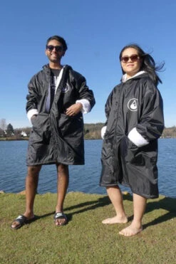 Wave Hawaii - Jety Sherpah Storm Poncho -Swim and Beyond wave hawaii jety sherpah storm poncho 10