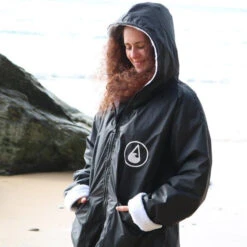 Wave Hawaii - Jety Sherpah Storm Poncho -Swim and Beyond wave hawaii jety sherpah storm poncho 4