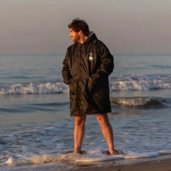 Wave Hawaii - Jety Sherpah Storm Poncho -Swim and Beyond wave hawaii jety sherpah storm poncho 5