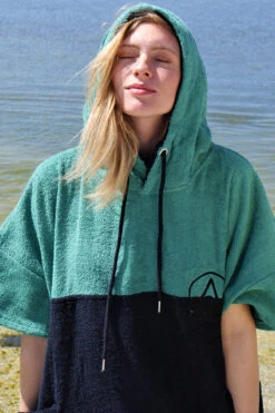 Wave Hawaii - Move Poncho 18 Wave Hawaii - Move Poncho -Swim and Beyond wave hawaii move poncho 7