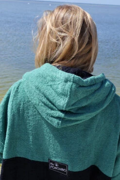 Wave Hawaii - Move Poncho 19 Wave Hawaii - Move Poncho -Swim and Beyond wave hawaii move poncho 8