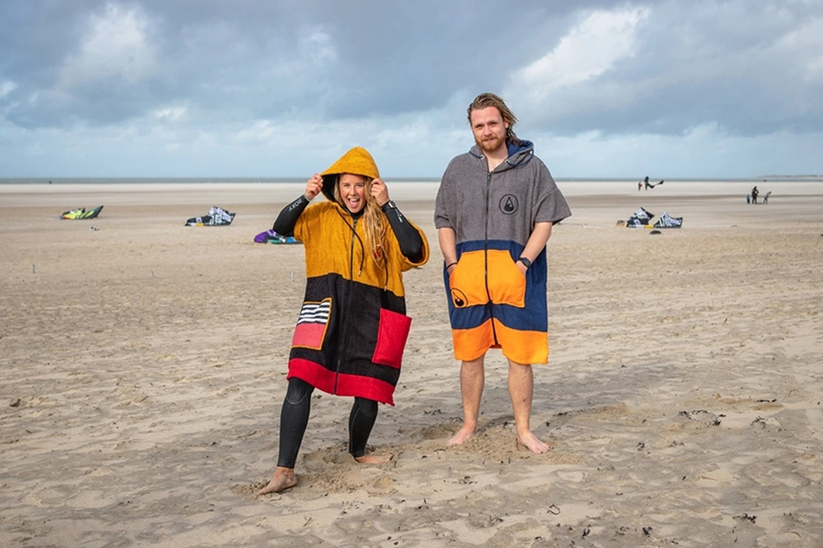 Wave Hawaii - Shany Zip Poncho 12 Wave Hawaii - Shany Zip Poncho - Image 12