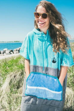 Wave Hawaii - Tres Poncho 21 Wave Hawaii - Tres Poncho -Swim and Beyond wave hawaii tres poncho 7