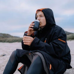 Zone3 - Heat-Tech Polar Fleece Parka Changing Robe Jacket - Black/Orange 19 Zone3 - Heat-Tech Polar Fleece Parka Changing Robe Jacket - Black/Orange -Swim and Beyond zone3 heat tech polar fleece parka changing robe jacket black orange 8