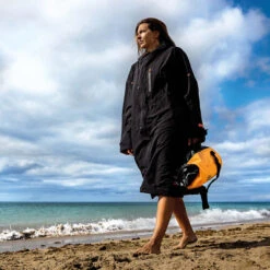 Zone3 - Heat-Tech Polar Fleece Parka Changing Robe Jacket - Black/Orange 20 Zone3 - Heat-Tech Polar Fleece Parka Changing Robe Jacket - Black/Orange -Swim and Beyond zone3 heat tech polar fleece parka changing robe jacket black orange 9