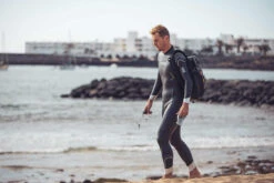 Zone3 - Mens Agile Wetsuit -Swim and Beyond zone3 mens agile wetsuit 18