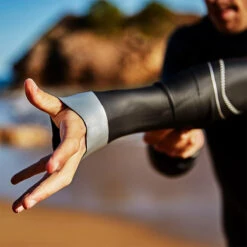 Zone3 - Mens Valour Wetsuit 12 Zone3 - Mens Valour Wetsuit -Swim and Beyond zone3 mens valour wetsuit 5